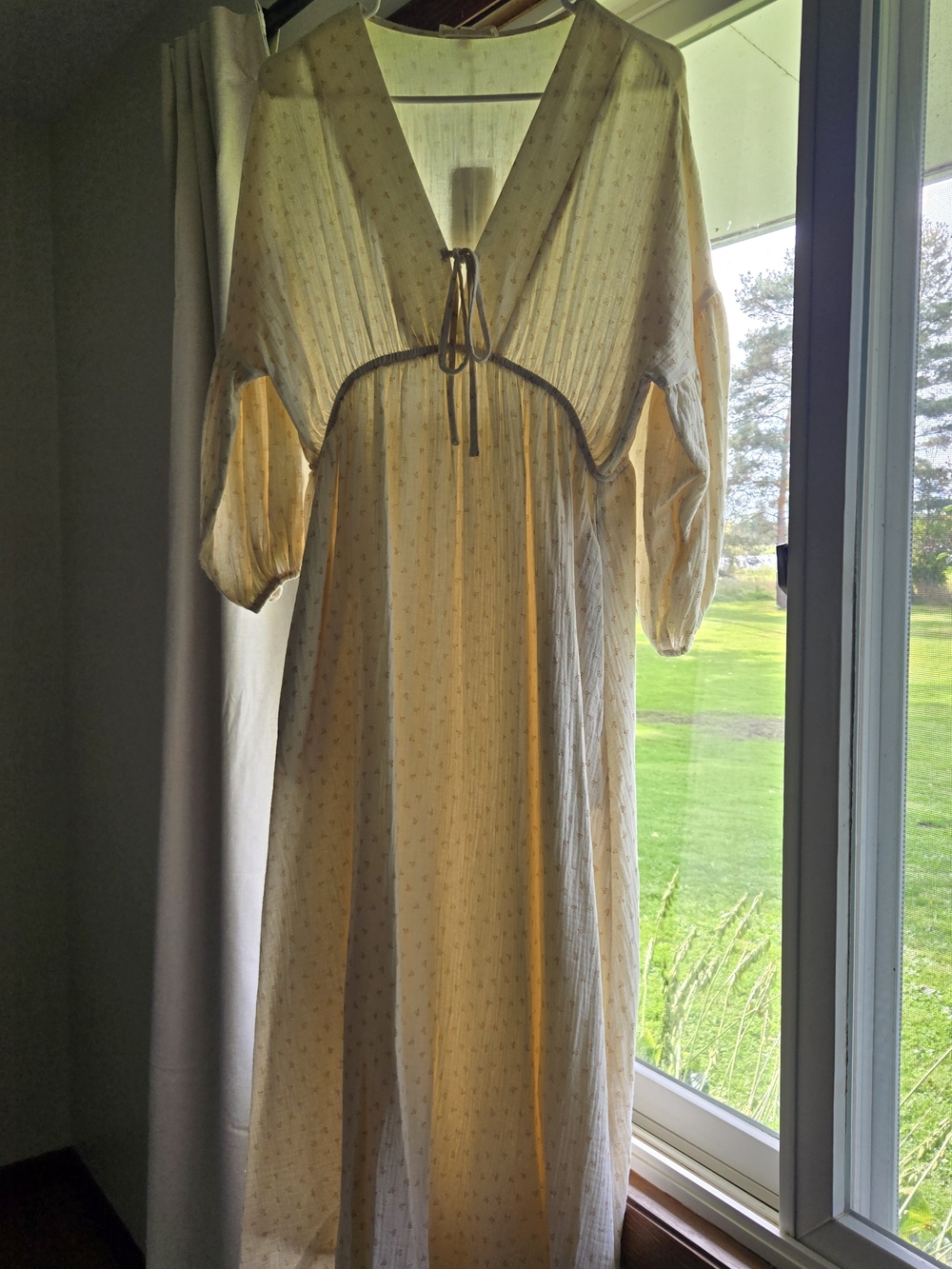 Worth Collective Cream Tie-Front Maxi Dress